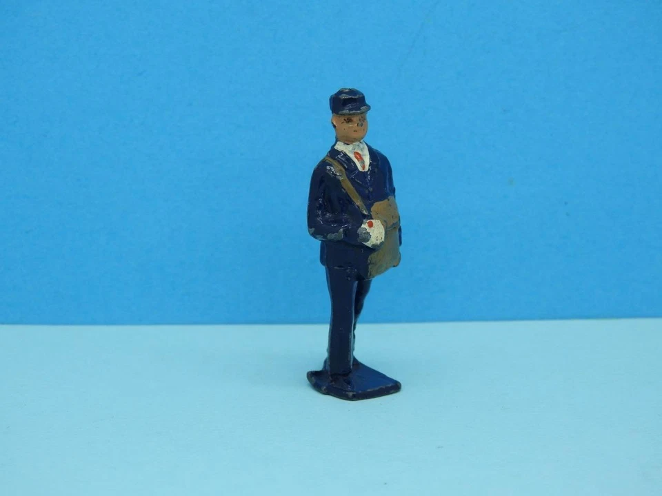 CHARBENS PRE-WAR 1930s RARE LEAD POSTMAN - Image 3 of 4