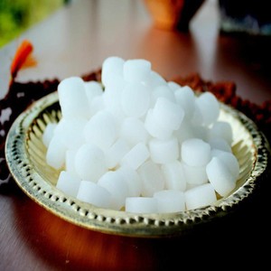 Image result for પૂજામાં કપૂર