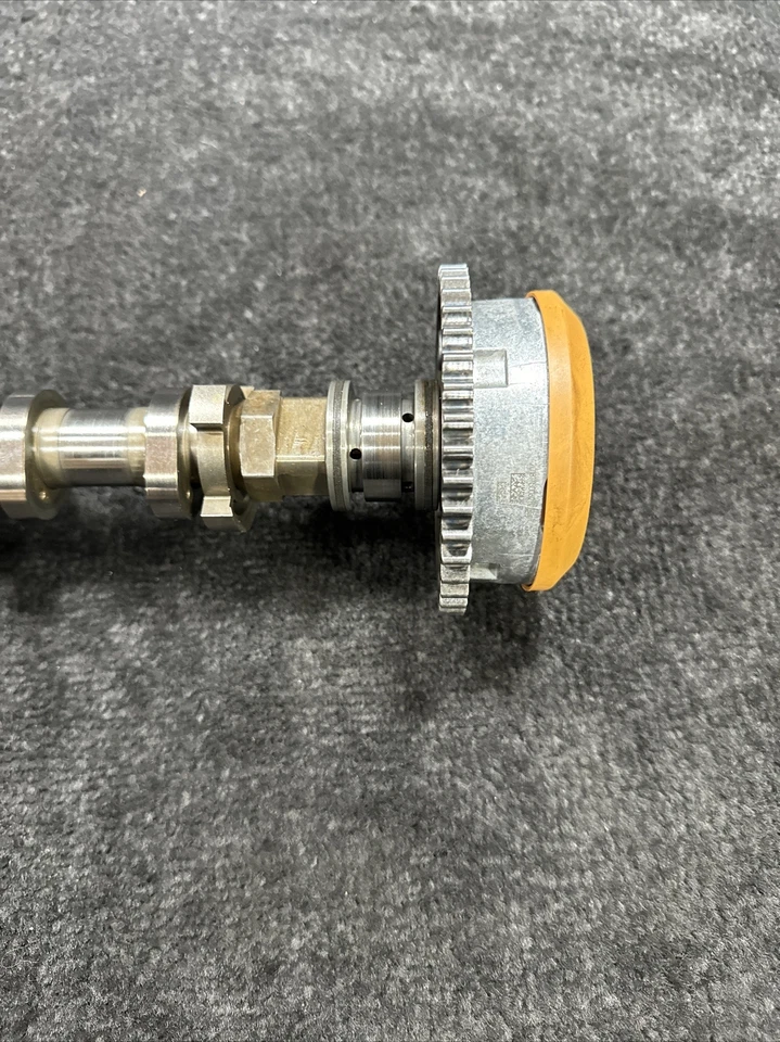 BMW X6M S63 2016 motor admisión derecha y árbol de levas conjunto par OEM Foto 4 de 4