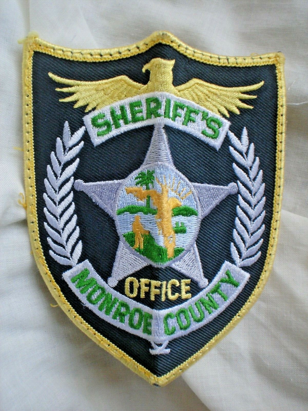Picture 1 of 1