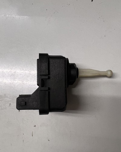 ✅ Orig Audi A4 B5 Stellmotor Scheinwerfer LWR 4D0941295 0307852315 BOSCH