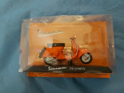 Piaggio Vespa 75 1967 SCALA 1/18 Collezione De Agostini