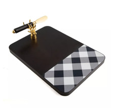 Thirstystone Deer Head Board Buffalo Plaid Foot Pattern Cheese Board w/ Spreader