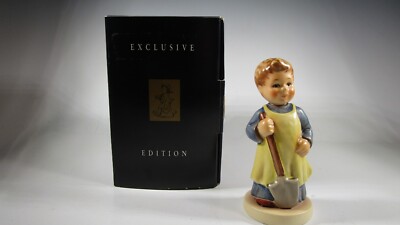 M I Hummel Club Exclusive Ed. GARDEN TREASURES 3 1/2'' Figurine #727  Box 1222