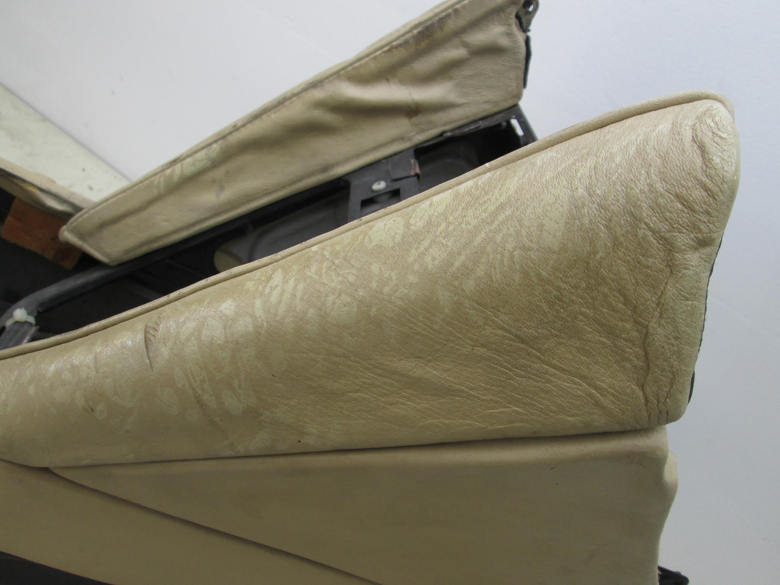 Rolls Royce Silver Shadow 65-80 Center Console (USED)