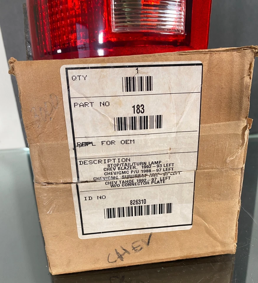 Nuevo de Lote Antiguo Glo-Brite LH Drivers Lámpara Trasera 183 ~ Chevy GMC S10 Blazer Tahoe Suburban Foto 3 de 4