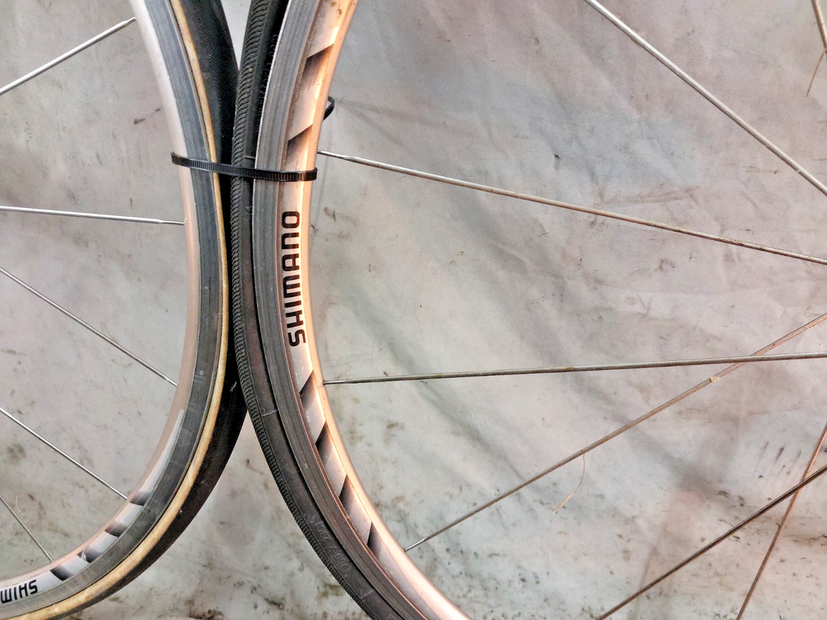 Shimano WH-R550 700c Road Bike Wheel Set Freehub 130/100 QR 20/16S
