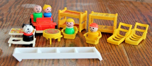 Vintage Fisher Price Little People A Frame House pieces #990