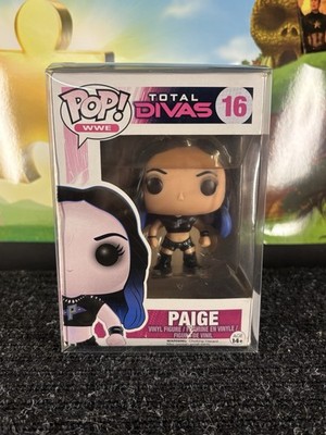 Funko pop WWE #16 Total Divas Paige Vaulted Rare.  Damaged Box