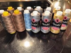 Maxi-Lock Serger Thread Bundle 14 Total 7-New 7-Used