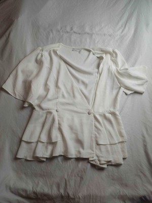 Asos Designs Blouse Top Womens 10 White Tiered Ruffle Peplum Hem Flutter Sleeve