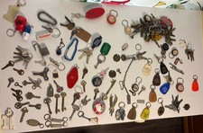 Large Antique & VTG LOT KEYS+ KEYCHAINS Car Auto Odd & More
