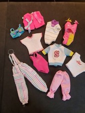Mattel u.a. Barbie Skipper Vintage Kleidung Konvolut 80er 90er Jahre