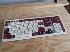 8BitDo NES Full Size Retro Mechanical Keyboard (Clicky)