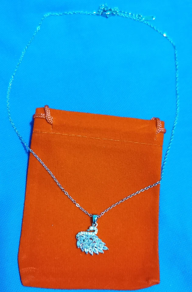 Collana con ciondolo Cigno con strass Catenina colore Argento 40+5 cm. + omaggio - Immagine 2 di 3