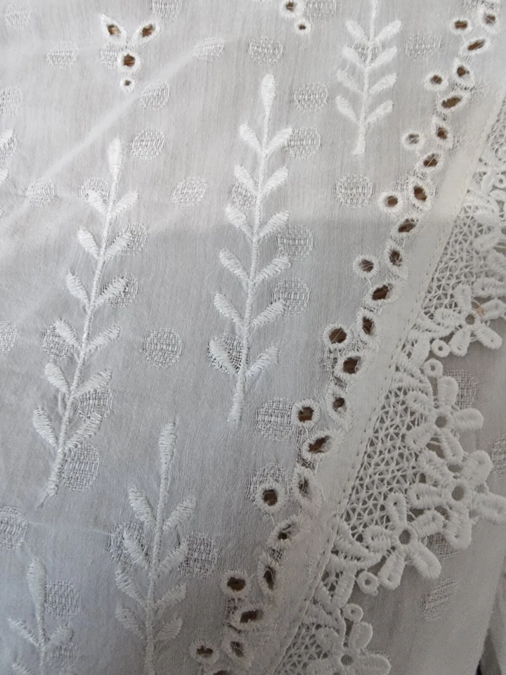 ZARA : BLOUSE BRODERIES ANGLAISES À BASQUES BOHEME - Photo 4/4