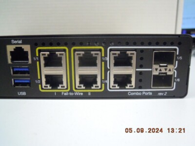 Citrix SD-WAN 1100 -SE Load Balancing Device with Model no. SDW