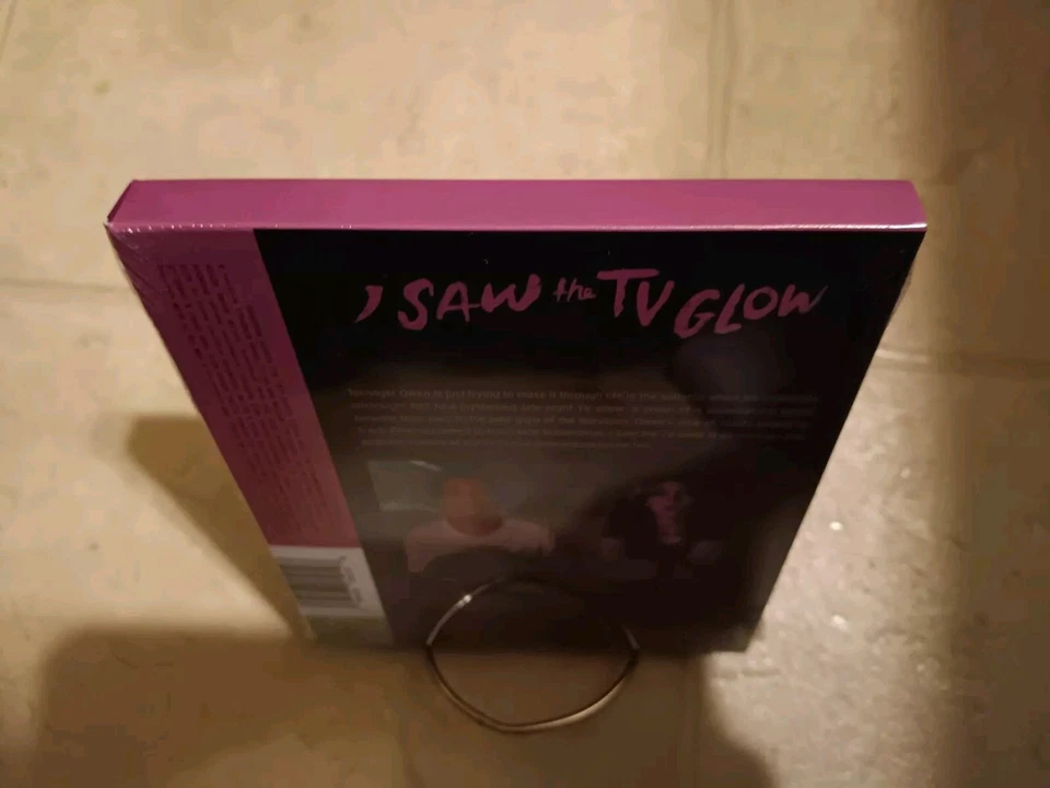 I Saw the TV Glow Blu-ray DigiPack A24 [2023] Shop Exclusive - Ships Next Day Foto 4 de 4