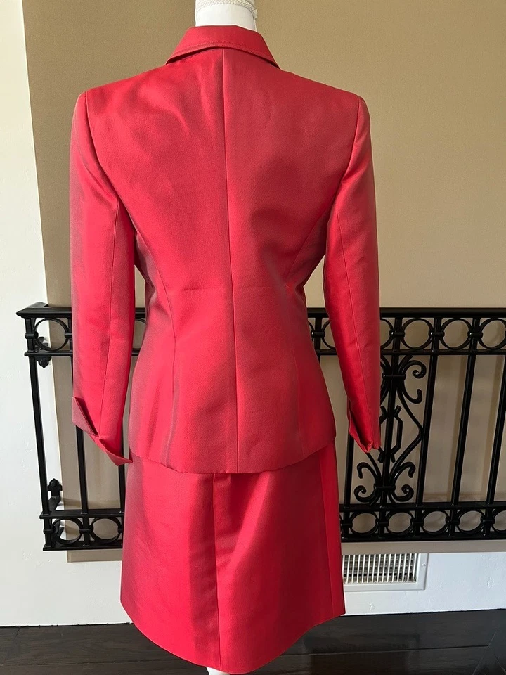 Conjunto de traje falda y chaqueta vintage Badgley Mischka rojo mezcla seda/lana Foto 2 de 4