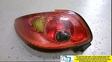 Rückleuchte Heckleuchte Links Peugeot 206 CC 110 Bj 2004 2KFX/2NFZ/ 2690427