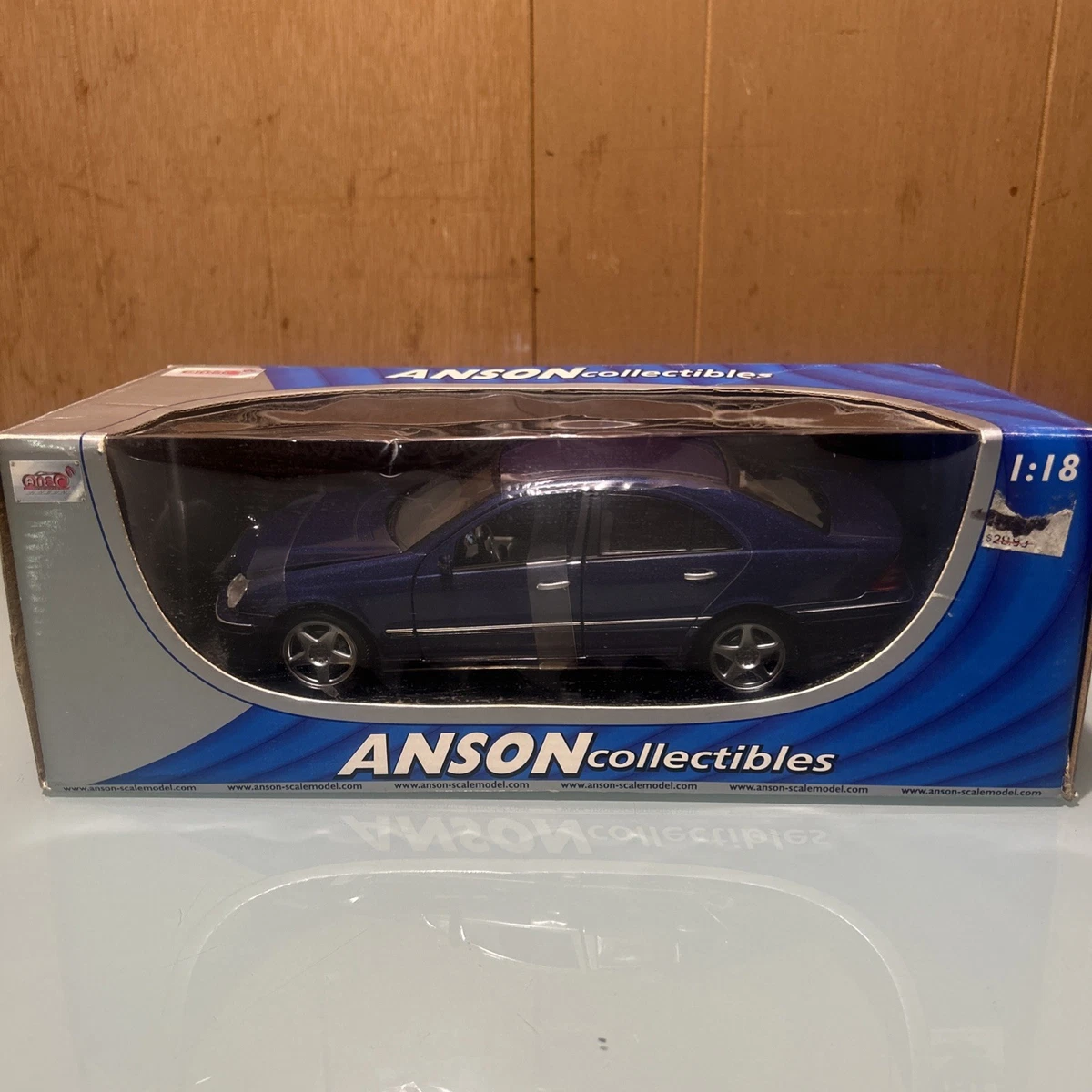 Anson Mercedes-Benz 1:18 Scale Diecast Cars, Trucks & Vans for