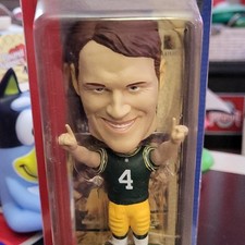 Upper Deck PlayMakers 2002 NFL Limited Edition Football Figurine Green Yellow