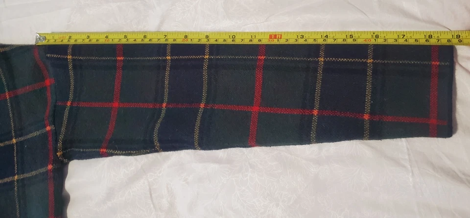 TAHARI Women's M Plaid Mock Neck Sweater Pullover Green Red Blue RN 75343 - Image 4 of 4