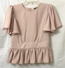 Express Women's Polyester Back Zip Light Pink Ruffle S/S Sleeve Peplum Blouse MD