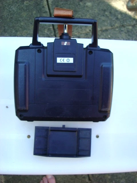 VINTAGE KYOSHO PERFEX RC TRANSMITTER, 27Mhz, 2 CHANNEL, WITH INSTRUCTION MANUAL - Image 4 of 4