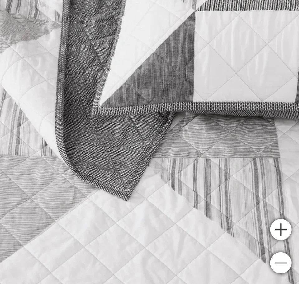 Origami Pieced Reversible Modern Patchwork 3-piece Quilt Set | Queen - Gray - Image 3 of 4