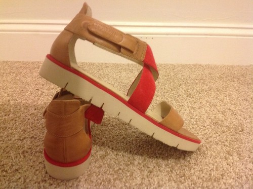 NEW TSUBO ELIAH 1005851~SZ US 9~WOMEN'S SALMON & LT.BROWN LEATHER SANDAL - Picture 2 of 4