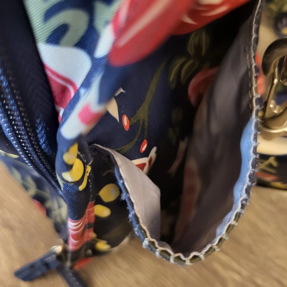 Сумка для подгузников JuJuBe Midnight Posy дорожная сумка с короткими ручками B.F.F. Пеленальный коврик б/у в отличном состоянии с цветочным рисунком *ЧИТАЙТЕ - Изображение 4 из 4