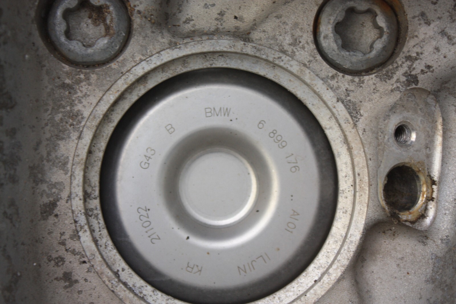 BMW i4 G26 Front Right Suspension Arm Control Spindle Knuckle Hub  