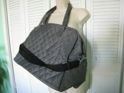 New DSW Stylish Grey Quilted Weekender Large 21