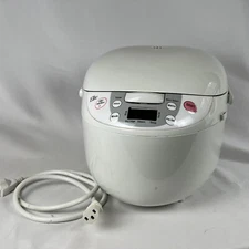 Elite Professional Fuzzy Logic Rice Cooker By Maxi-Matic Model B801T WORKS