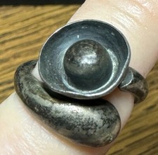 Vintage Beau curved Sterling Silver Ring w/ Silver Bead in Cup Center
