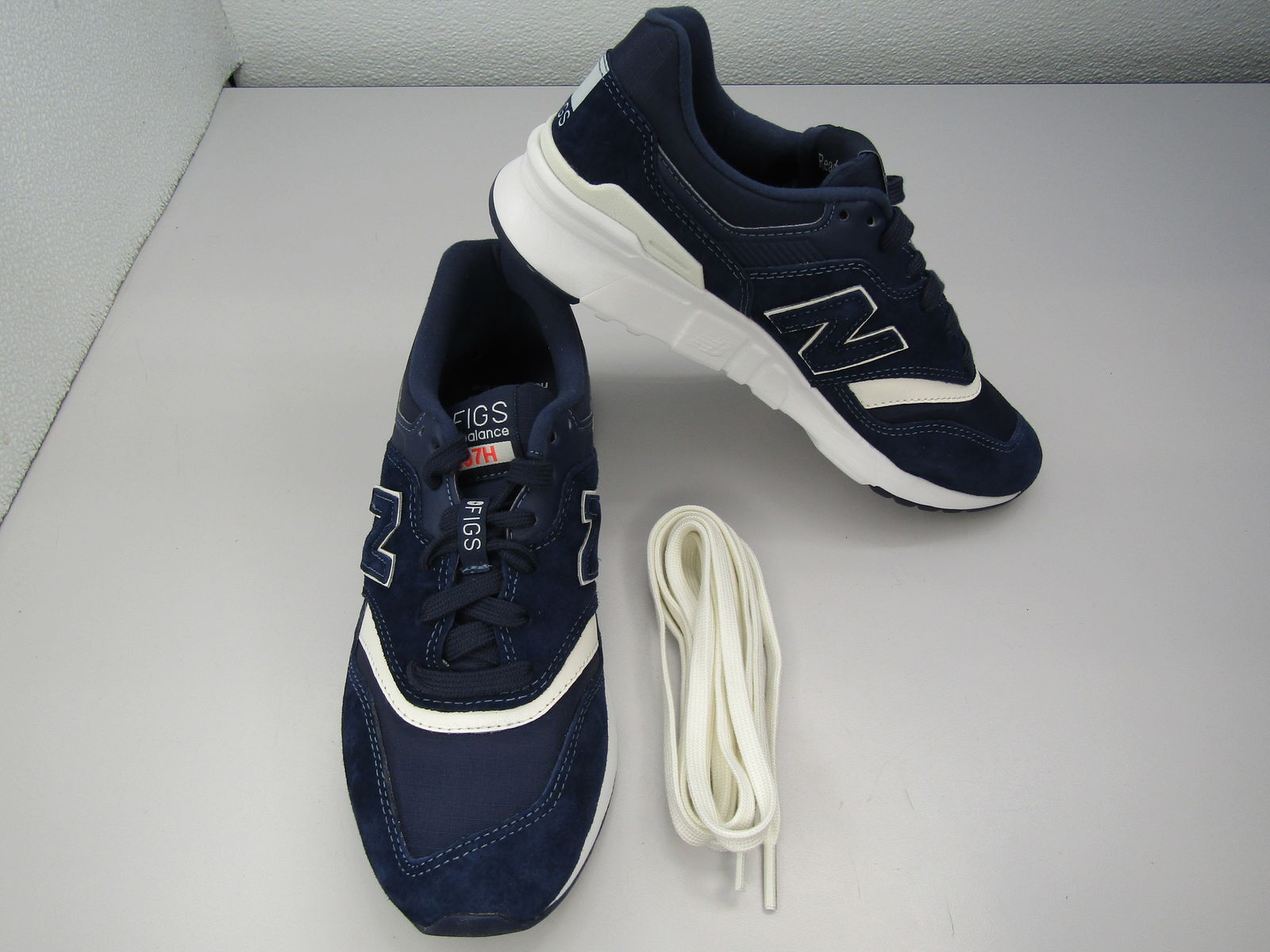 New Balance X Figs Mens 997H Athletic Sneakers Running Shoe Blue White Size 4.5
