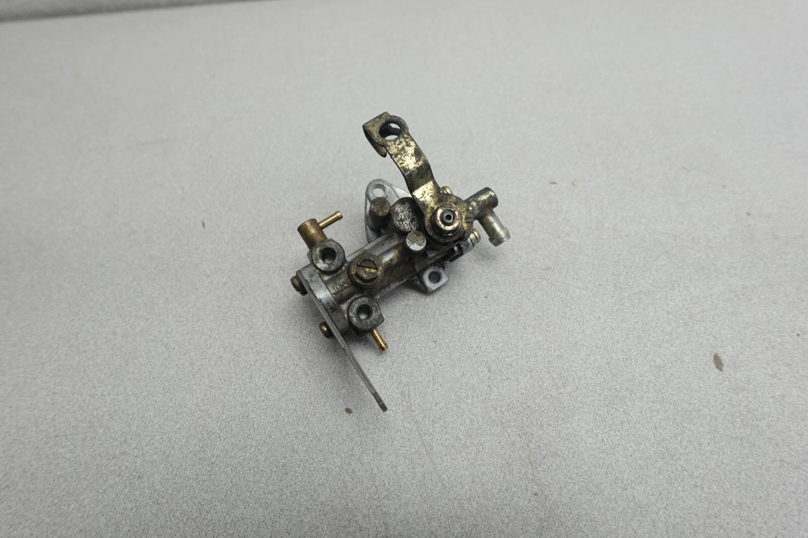 2000 Ski-Doo MXZ Summit 800 OEM Engine Motor Oil Injection Pump Ass'y