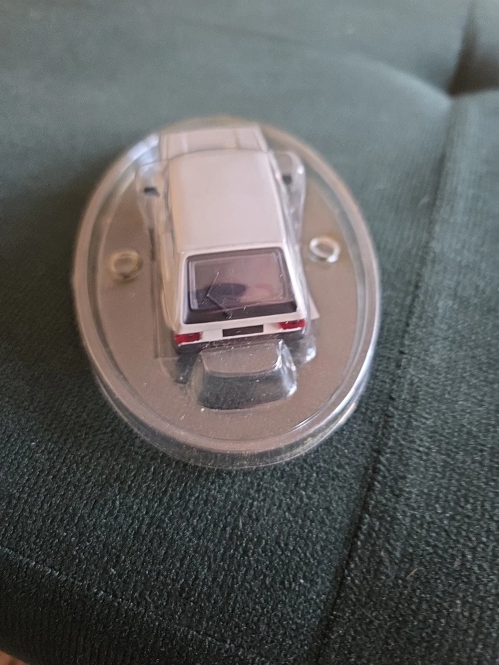 VOLKSWAGEN GOLF 1 1974 SOLIDO ESCALA 1/43 Foto 4 de 4