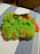 Wonder Nation Monster Bootie Slippers Green Orange Fuzzy Non-Slip Size 4