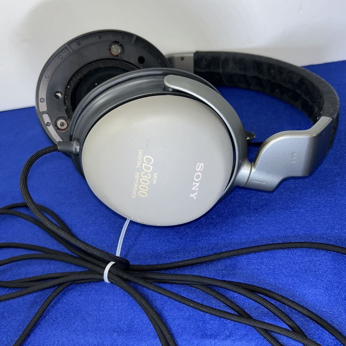 ヘッドホン SONY MDR-CD3000 Sony MDR-CD3000 Headband Headphones - Black/Gray for sale