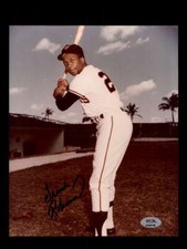 Frank Robinson Baseball Cards and Autographed Memorabilia Guide 37