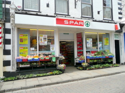 Foto 6x4 Spar Shop, High Street, Ross-on-Wye Mainstay of out-of-hours sh c2009