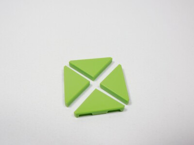 LEGO 4 Lime Green 2x2 Smooth Cut Corner Tiles Plates R6