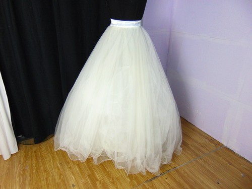 Gonna in tulle lunga sposa con strascico elegante cerimonia matrimonio |  eBay
