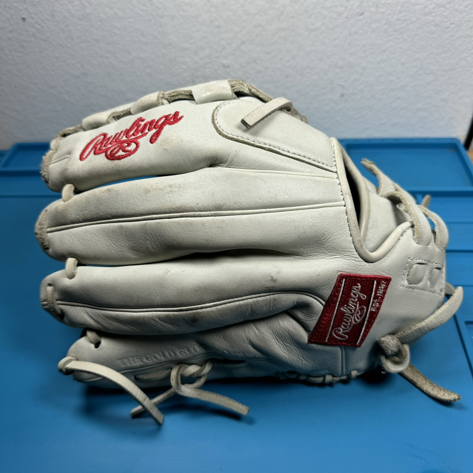 Rawlings GG Elite 12.5” Softball Gold Glove GGEFP125W RHT Baseball Mitt