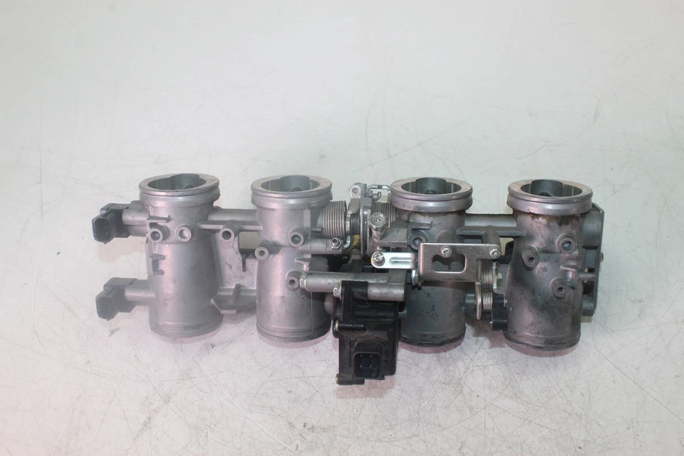 03-06 Carrocerías del acelerador Kawasaki Z1000 16163-0032 Foto 4 de 4