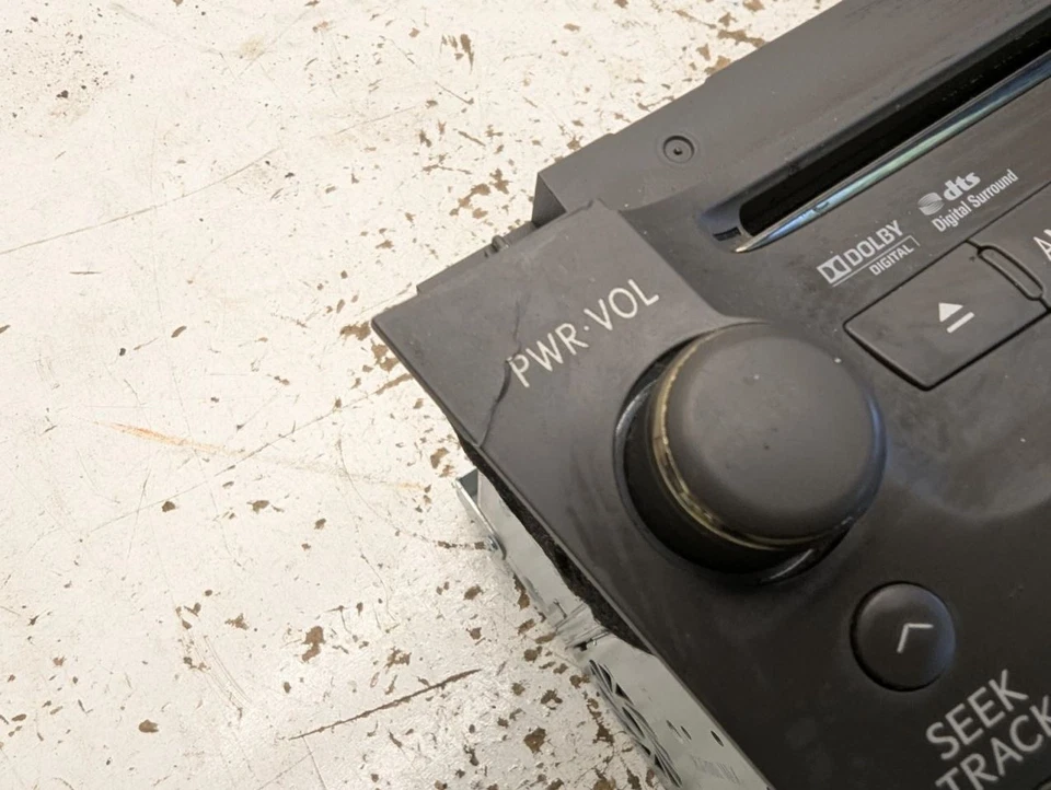 Audio Equipment Radio Receiver US Market Fits 10-11 LEXUS GS350 784702 - Image 2 of 4