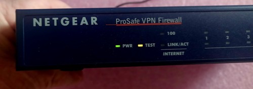 NETGEAR PROSAFE VPN FIREWALL FVS318/8 PORT W/ADAPTER/ 4 FT.OF CAT 5.original box - Picture 19 of 23