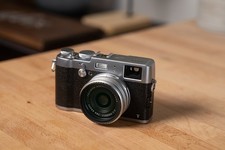 Fujifilm X100T 16.3MP Digital Camera - Black & Silver - Used Very Good Condition